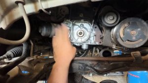 Опель Инсигния замена масляного насоса и ремня ГРМ. A20DTH.