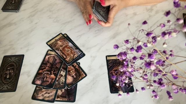 Отношения. В чем проблема? Расклад Таро смотреть онлайн