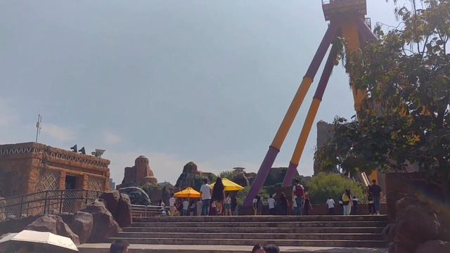 Happy Valley Theme Park in Beijing смотреть онлайн