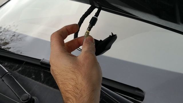 Шкода Кодиак. Установка обратных клапанов на омыватель. смотреть онлайн