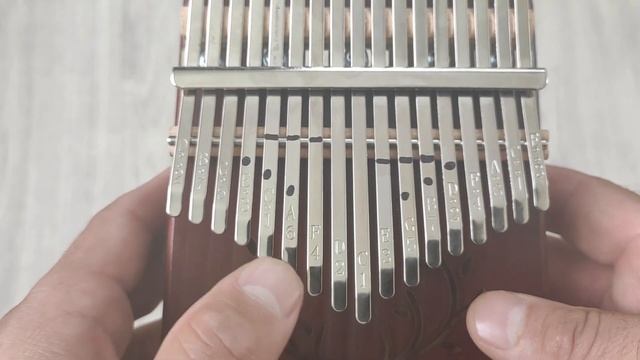 Как играть на калимбе. Несколько простых способов. Урок 1. смотреть онлайн