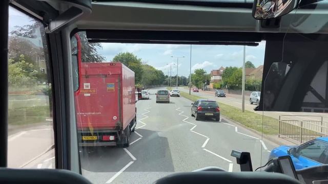 [Trentbarton Red Arrow: Nottingham City Centre to Derby Bus Stn Express] Plaxton Elite Volvo B11RT смотреть онлайн