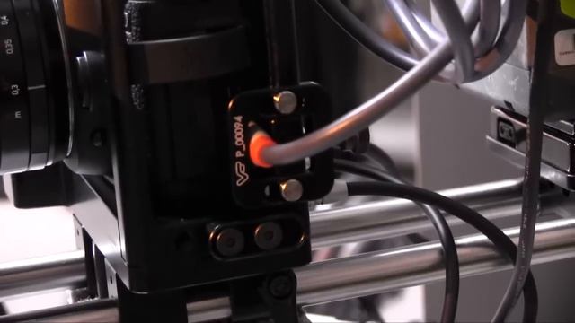Cine Gear 2011: View Factor - HDSLR rigs and USB follow focus смотреть онлайн