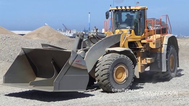 BIG Volvo L350H Wheel Loader - Working in Danish Gravel Pit | Danish Construction смотреть онлайн