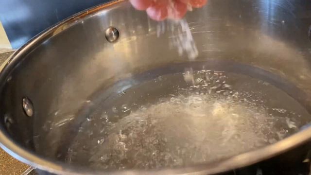 Как приготовить настоящую Римскую пасту Качо е Пепе смотреть онлайн