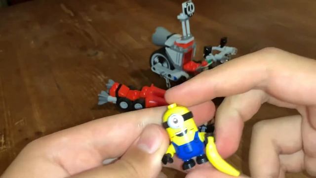 LEGO Minions Rise of Gru Unstoppable Bike Chase Set Number 75549 смотреть онлайн