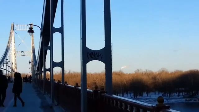 Самое красивое место зимой в Киеве.Огромные льдины на Днепре?? смотреть онлайн