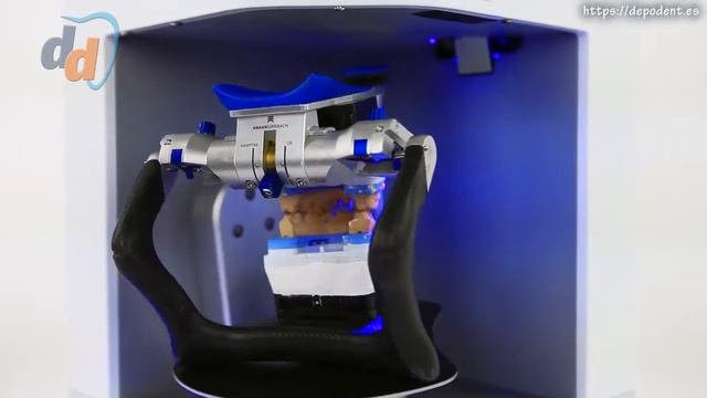 Scanner Medit modelo Identica T500 de tres ejes смотреть онлайн