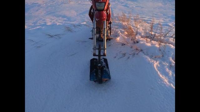 Снегоцикл самодельный 200 кубиков