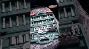 как снять зеркало ларгус