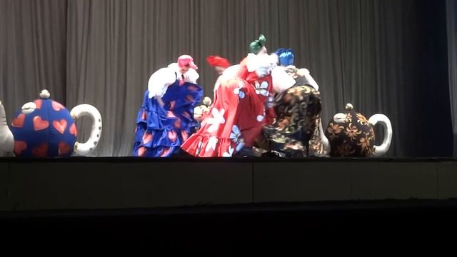 Ансамбль "Берёзка" - танец "Русские сувениры" (БКЗ "Октябрьский", 3.02.2016, С.-Петербург) смотреть онлайн