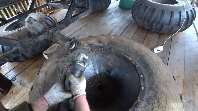 Ремонт КАРАКАТА 2. Закончил обработку ходовой части. Улучшаю герметичность мостов. Жизнь в деревне. смотреть онлайн