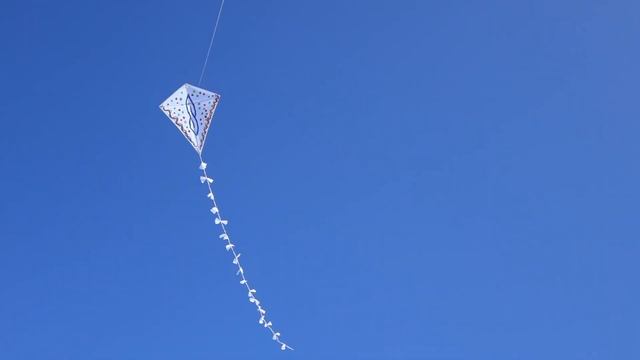 Diamond kites - how to assemble and how to fly them смотреть онлайн