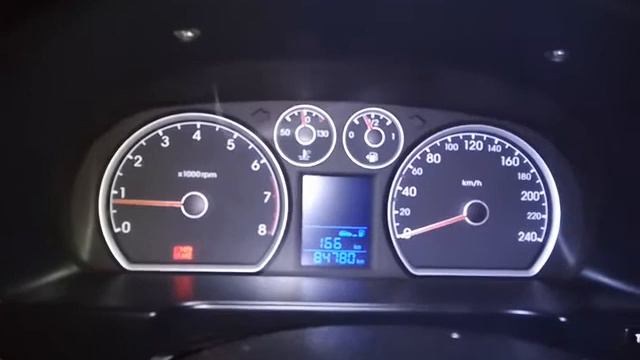 Тест приборной панели i30 2010г, 1,6МТ смотреть онлайн