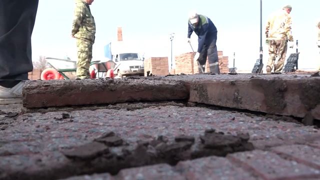В Муроме полным ходом идёт реконструкция смотровой площадки в Окском парке и на площади Революции. смотреть онлайн
