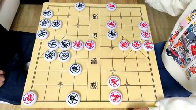 赢了跳钢管舞，一手好牌被你打的稀碎，偷鸡不成蚀把米！【象棋八妹】 смотреть онлайн