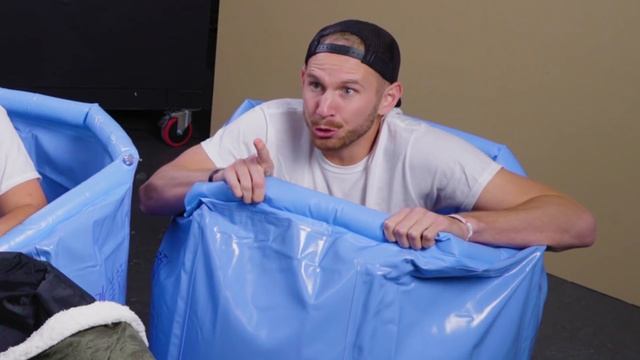 You Leave the Stinky Room You Lose! | Last Man Standing Challenge!! смотреть онлайн