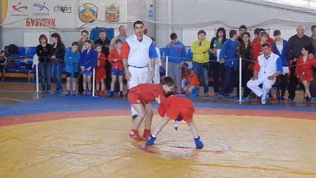 Рагулин Никита, соревнования по самбо в Бузулуке 04.05.2014г. 1 я схватка смотреть онлайн