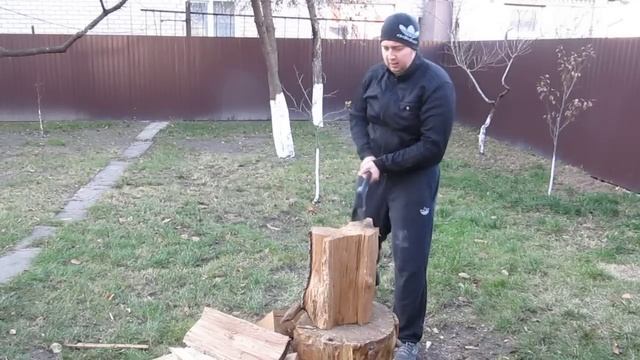 Fiskars X17 vs дубовая чурка смотреть онлайн