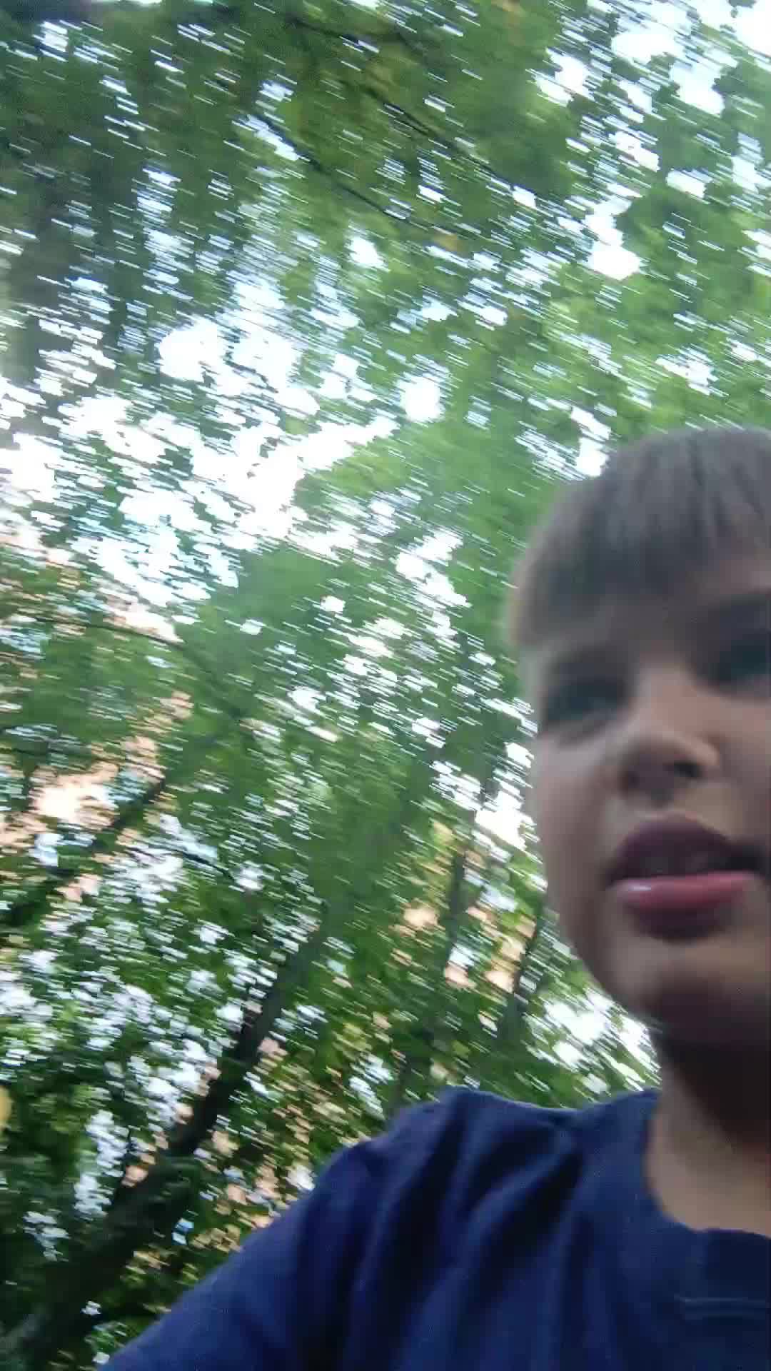 сидим с друзьями