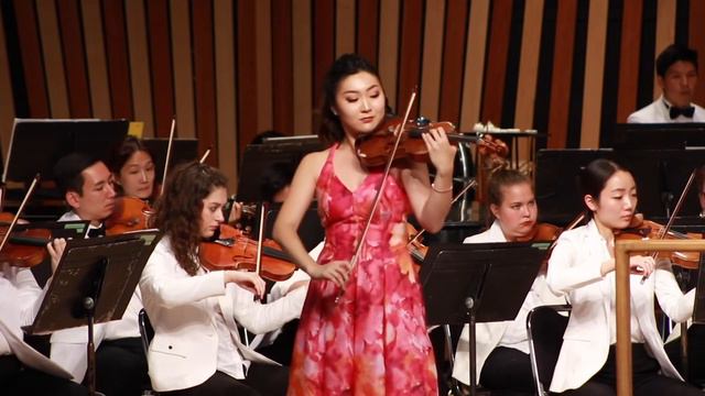 Korngold Violin Concerto, Mov. I: Moderato Nobile (LIVE)