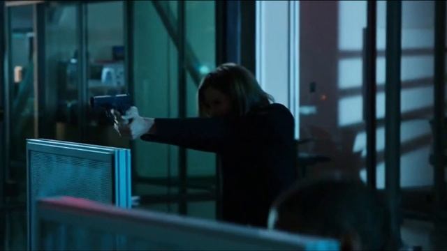 Arrow 3x8 Green Arrow, Arsenal and The Flash take on Captain Boomerang смотреть онлайн