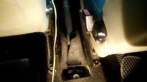 РЫЧАГ РУЧНИКА (СТОЯНОЧНОГО ТОРМОЗА) БОЛТАЕТСЯ ЛОГАН,  Renault LOGAN, SANDERO, ЛАРГУС