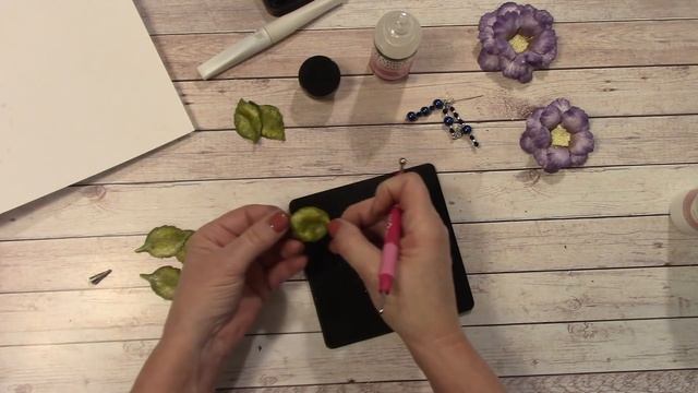 BEGINNERS FLOWER SHAPING TUTORIAL 2020 | SHELLIE GEIGLE | JS HOBBIES AND CRAFTS смотреть онлайн