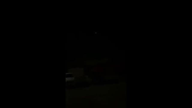 Не известный летающий объект в небе / UFO смотреть онлайн