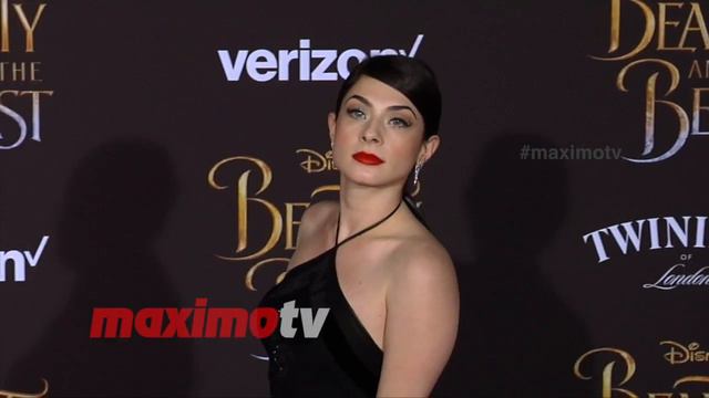 Niki Koss "Beauty and the Beast" World Premiere Red Carpet смотреть онлайн