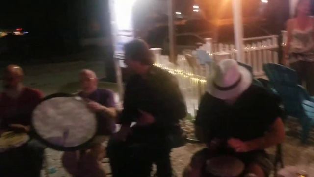 Rocking the 2 Lions Winery in Palm Harbor..every thursday 7 to 1030pm смотреть онлайн