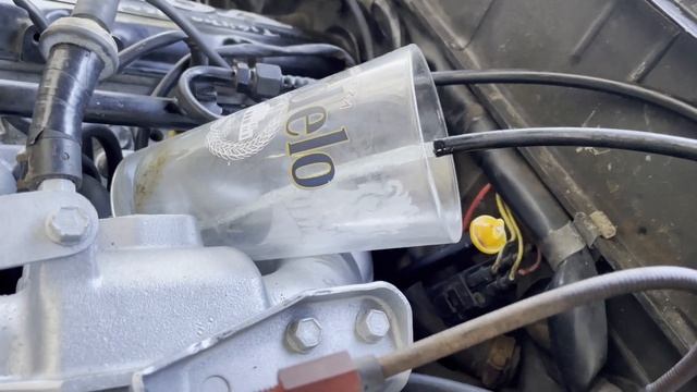 1984 Volvo 240 Restoration Part 5 (IT FINALLY RUNS!) смотреть онлайн