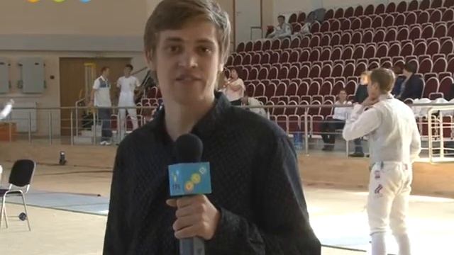 Лучшие рапиристы встретились в спорткомплексе ОГУ смотреть онлайн