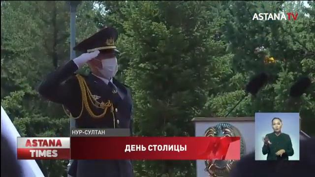 Касым-Жомарт Токаев принял участие в церемонии поднятия Государственного флага смотреть онлайн