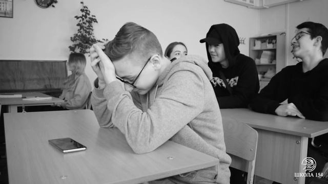 Социальный ролик "Убирать телефон - здоровая привычка" смотреть онлайн