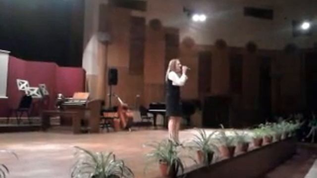 Cover Loredana Groza-Nostalgia! смотреть онлайн