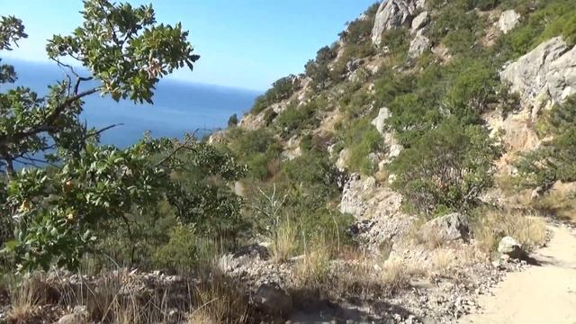 Бухта Ласпи Пешая прогулка смотреть онлайн