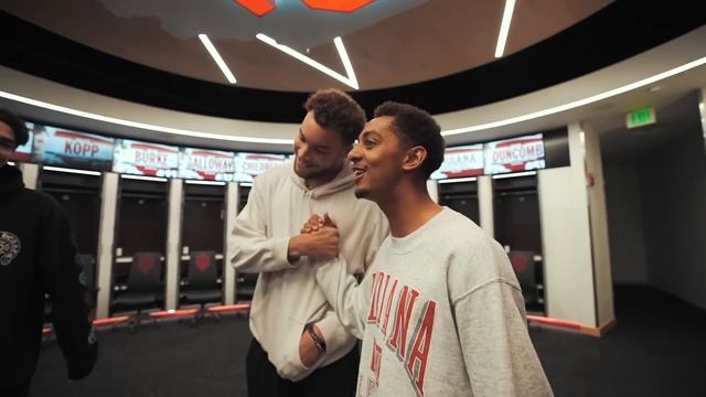 I Joined A Fraternity! смотреть онлайн