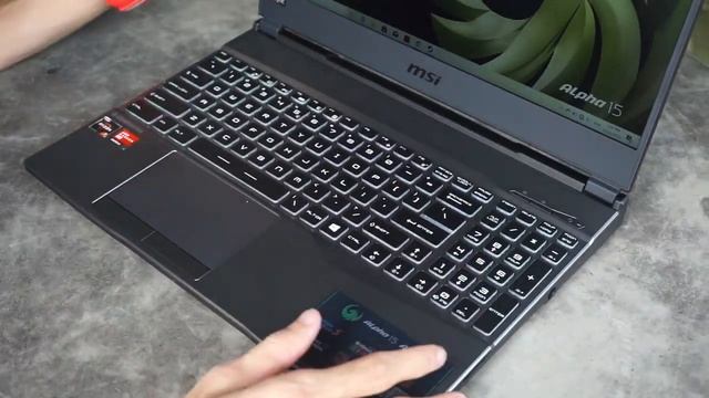 Trên tay nhanh MSI Alpha 15 - Laptop gaming tầm trung chạy chip AMD смотреть онлайн