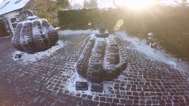 Vlog: Копенгаген. Музей современного искусства Луизиана. Выставка Яёй Кусама. Часть 1 смотреть онлайн