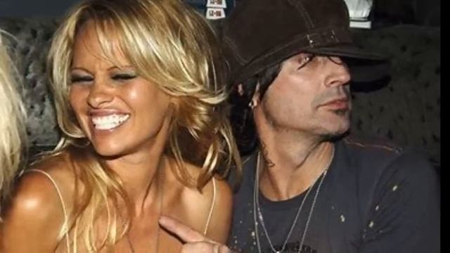 Famous Celebrities Who were in Adult Films смотреть онлайн