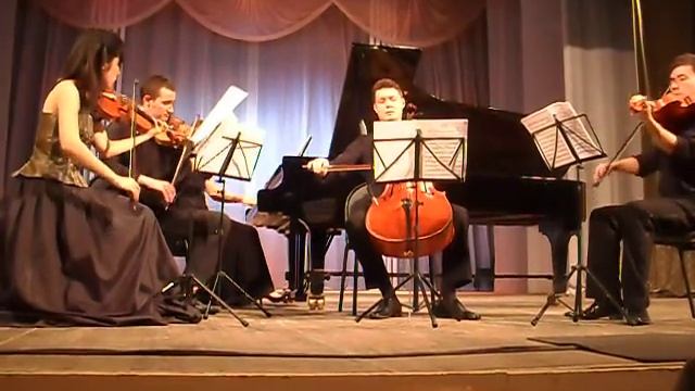 Шуман- Квинтет для струнного квартета и фортепиано 2 и 3 ч. смотреть онлайн