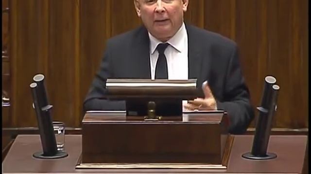 Kaczyński: Kdo láká ekonomické imigranty jako magnet? смотреть онлайн