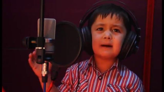 СУПЕР 4 летний Узбек ЗАЖИГАЕТ на Фарси! Чак чаки борони бахор смотреть онлайн