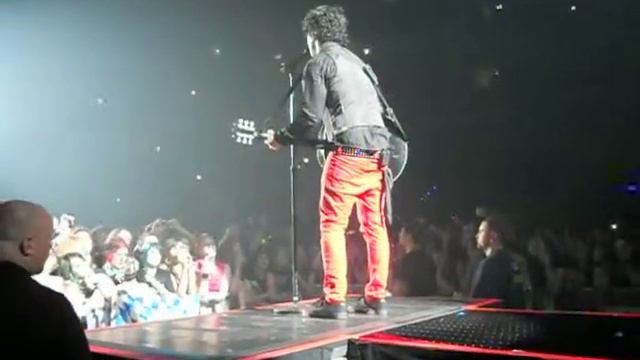 Green Day - Last Night On Earth(Live) - TUI Arena in Hannover 2010 смотреть онлайн