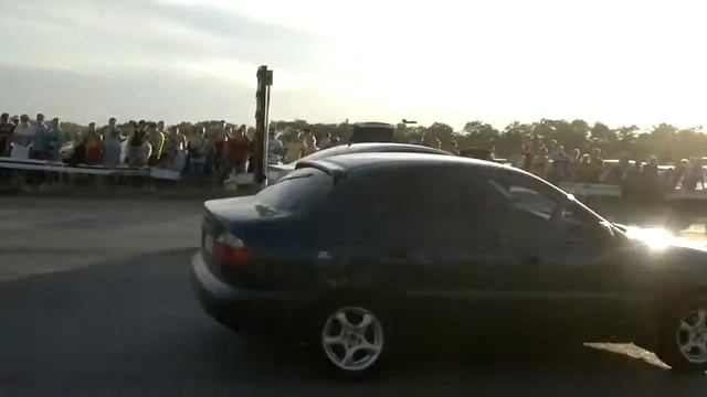 Mazda 2.0 MT vs Daewoo Lanos 1.5 MT) смотреть онлайн