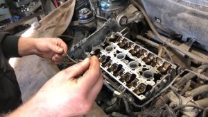 Замена маслосъёмных колпачков (без снятия ГБЦ) | Lаda Priora