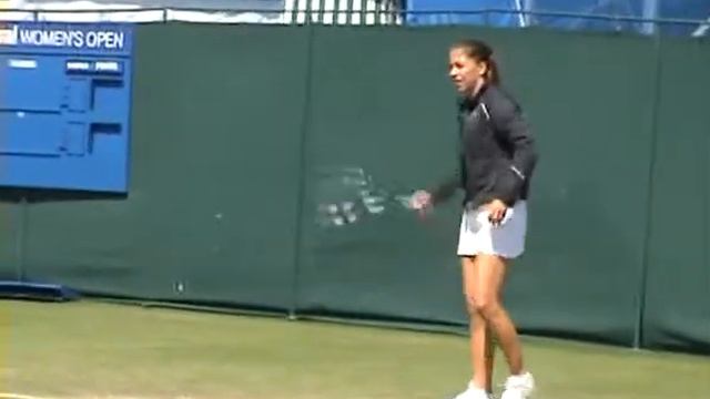 Janette Husarova practice in Eastbourne 2008 смотреть онлайн