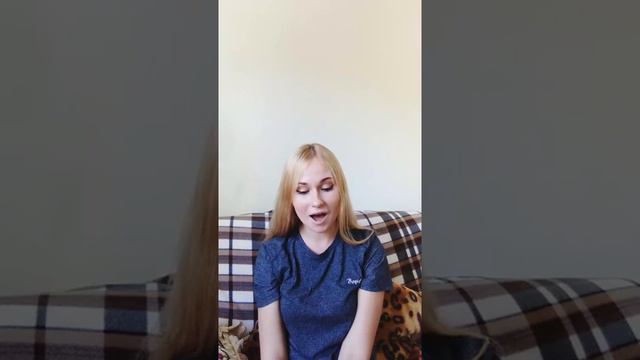 ОЧЕНЬ ЧУВСТВЕННЫЙ СТИХ|Ульяна Спичка - "Она пустая" смотреть онлайн