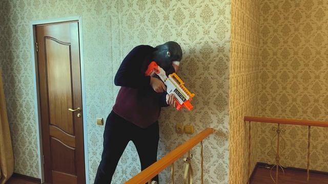 Nerf War Game Alien Invasion Chacky vs Alien Чакки против инопланетянина смотреть онлайн